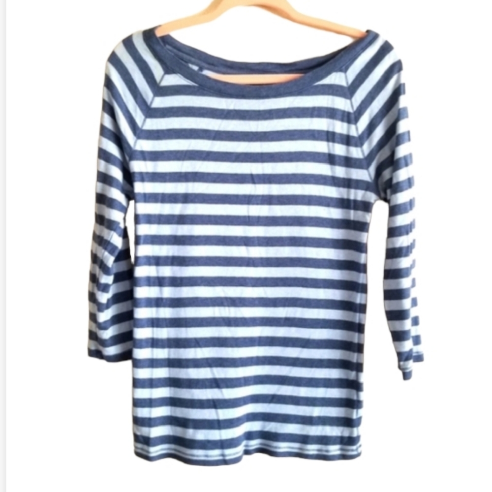 GAP BLUE STRIPPED TEE